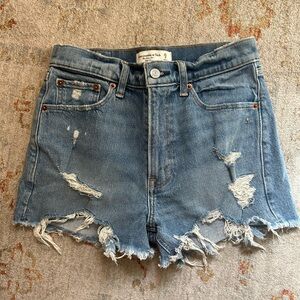 Abercrombie & Fitch “The Mom Short” High Rise